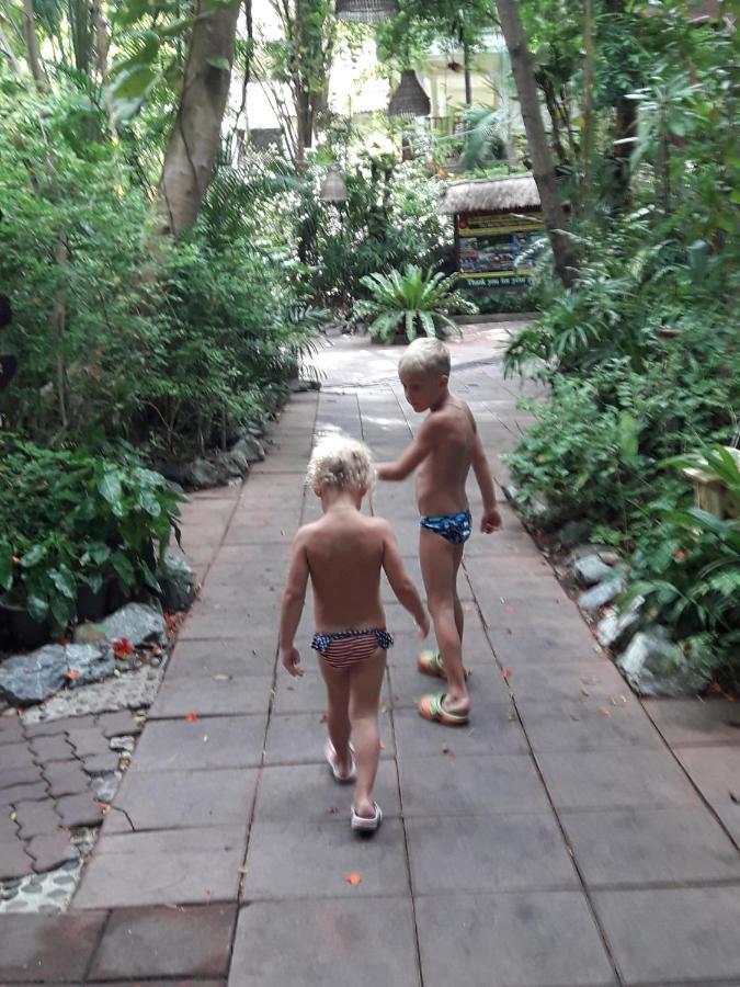 Двух-Комнатная Квартира В Кондоминимуме "Tropikal Garden" Pattaya Exterior foto
