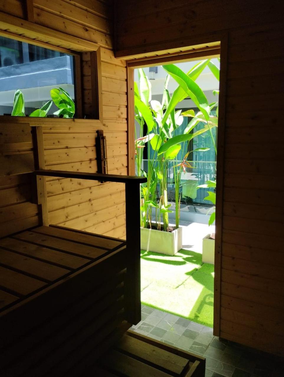 Двух-Комнатная Квартира В Кондоминимуме "Tropikal Garden" Pattaya Exterior foto