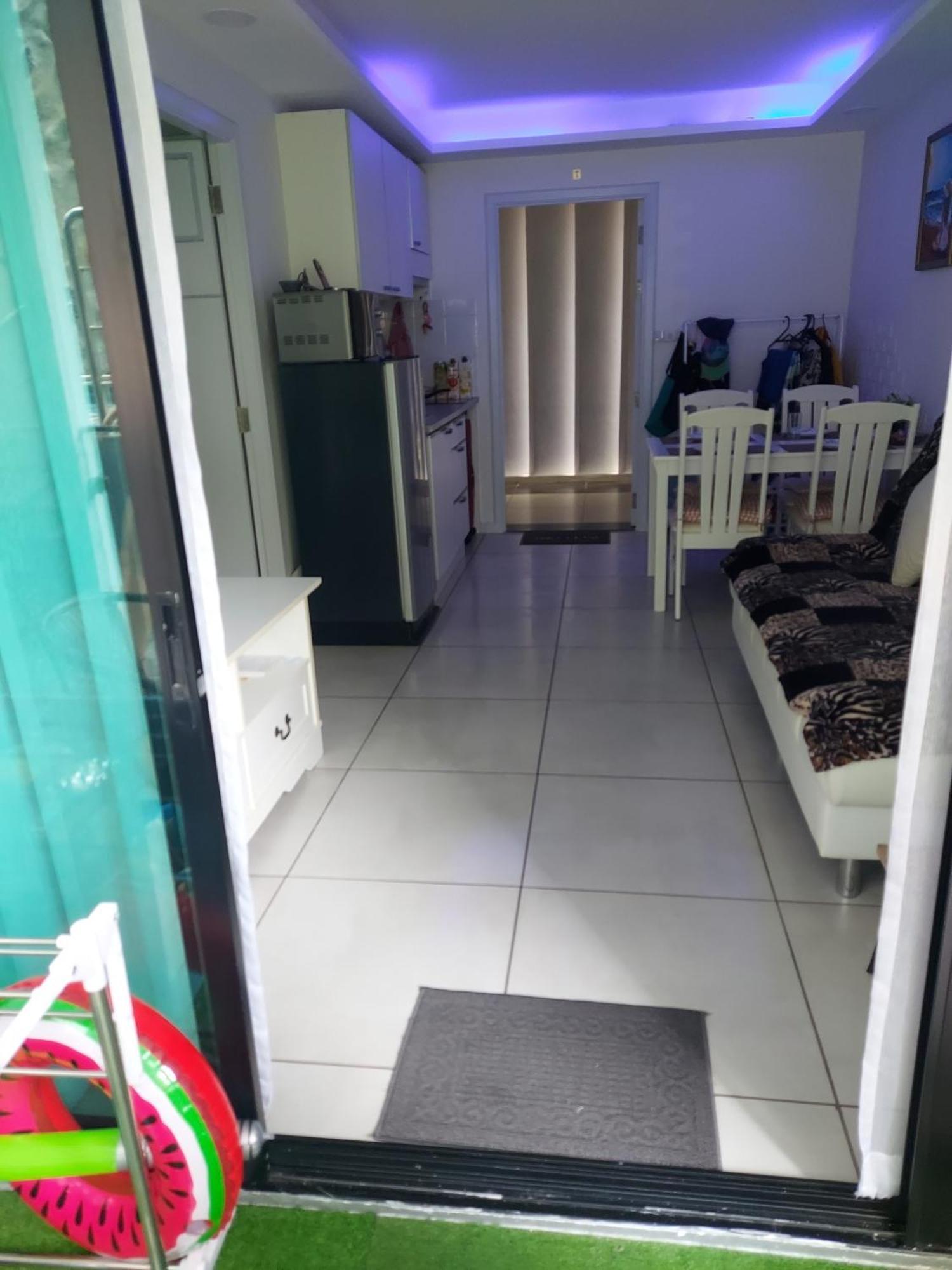 Двух-Комнатная Квартира В Кондоминимуме "Tropikal Garden" Pattaya Exterior foto